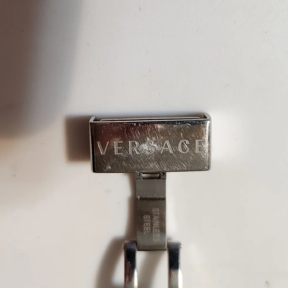 Great Versace Watch - Picture 11 of 12